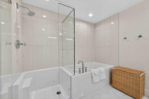 107-121 Quarry Way Se, Calgary, AB - Indoor Photo Showing Bathroom