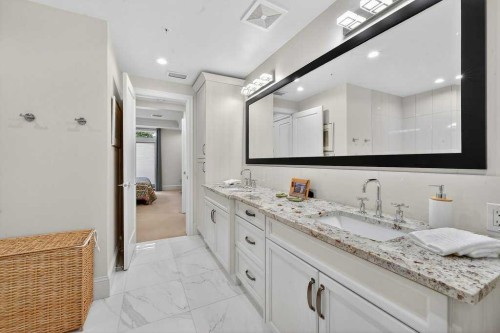 107-121 Quarry Way Se, Calgary, AB - Indoor Photo Showing Bathroom