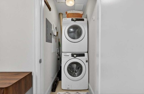 107-121 Quarry Way Se, Calgary, AB - Indoor Photo Showing Laundry Room
