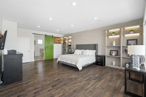 71 Muirfield Close, Lyalta, AB - Indoor Photo Showing Bedroom
