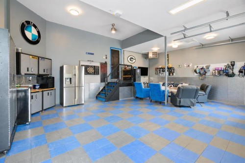 71 Muirfield Close, Lyalta, AB - Indoor