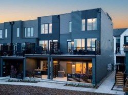 708 Sovereign Common SW Calgary, AB T3C 3Y3