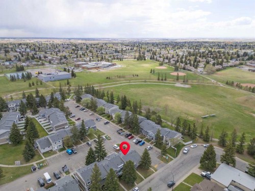 804 Madeira Drive Ne, Calgary, AB - Outdoor With View