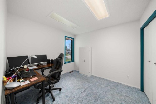 38 Suntree Lane, Okotoks, AB - Indoor Photo Showing Office
