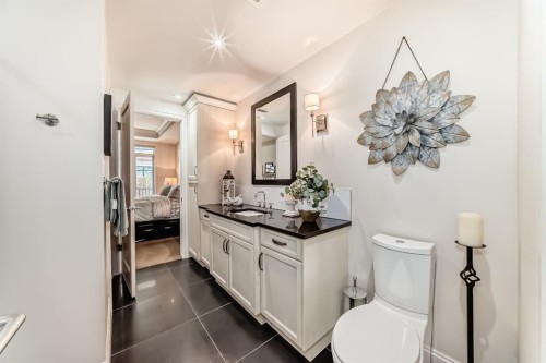 105-121 Quarry Way Se, Calgary, AB - Indoor Photo Showing Bathroom