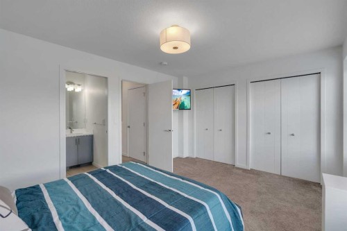 554 Copperstone Manor Se, Calgary, AB - Indoor Photo Showing Bedroom