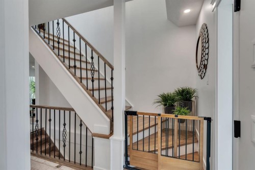 316 Templeton Circle Ne, Calgary, AB - Indoor Photo Showing Other Room