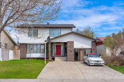 316 Templeton Circle NE Calgary, AB T1Y 3Z2
