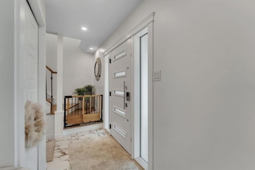 316 Templeton Circle Ne, Calgary, AB - Indoor Photo Showing Other Room