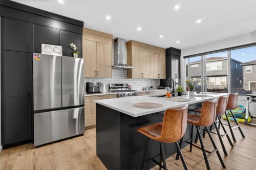 36 Royston Rise Nw, Calgary, AB - Indoor Photo Showing Kitchen