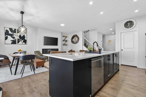 36 Royston Rise Nw, Calgary, AB - Indoor Photo Showing Kitchen With Upgraded Kitchen