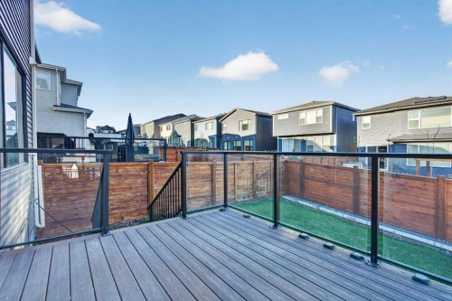 36 Royston Rise Nw, Calgary, AB - Outdoor