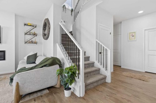 36 Royston Rise Nw, Calgary, AB - Indoor Photo Showing Other Room