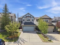 305 Evanston View NW Calgary, AB T3P 1G2