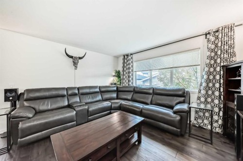 144 Copperpond Parade Se, Calgary, AB - Indoor Photo Showing Living Room