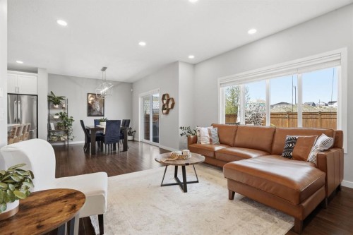 81 Mount Rae Heights, Okotoks, AB - Indoor Photo Showing Living Room