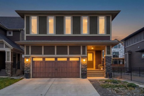 81 Mount Rae Heights  Okotoks, AB T1S 0P1