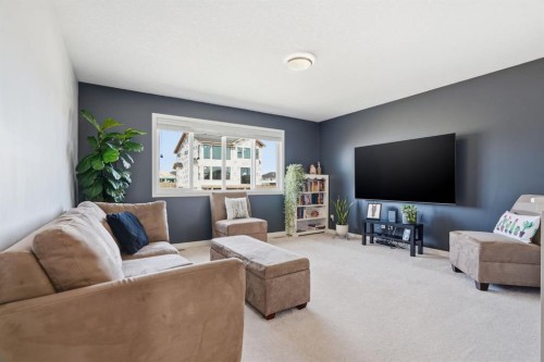 81 Mount Rae Heights, Okotoks, AB - Indoor Photo Showing Living Room