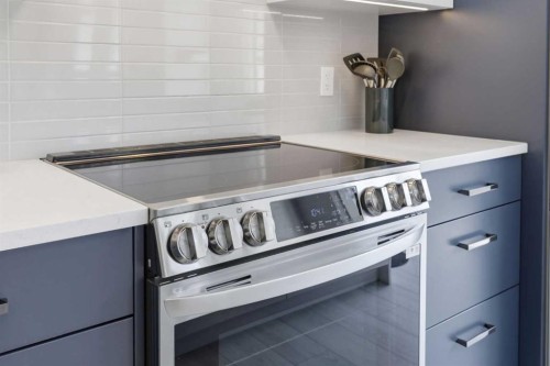 160 Silvergrove Hill Nw, Calgary, AB - Indoor Photo Showing Kitchen