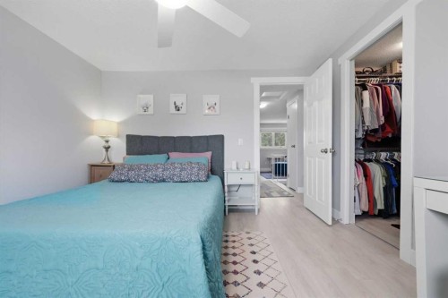 160 Silvergrove Hill Nw, Calgary, AB - Indoor Photo Showing Bedroom