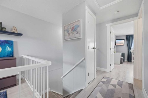 160 Silvergrove Hill Nw, Calgary, AB - Indoor Photo Showing Other Room