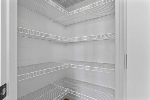 131 Corner Glen Grove Ne, Calgary, AB - Indoor With Storage