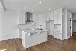 131 Corner Glen Grove NE Calgary, AB T3N 2S3