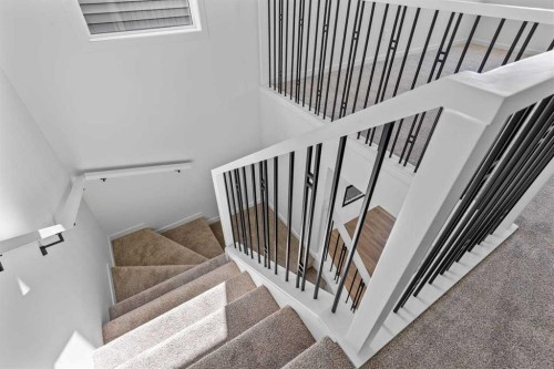 131 Corner Glen Grove Ne, Calgary, AB - Indoor Photo Showing Other Room