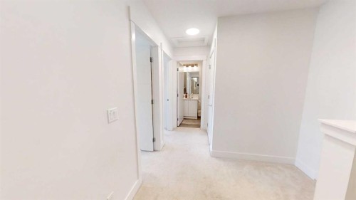 19637 48 Street Se, Calgary, AB - Indoor Photo Showing Other Room