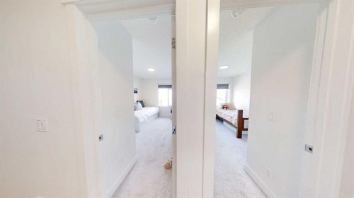 19637 48 Street Se, Calgary, AB - Indoor Photo Showing Other Room