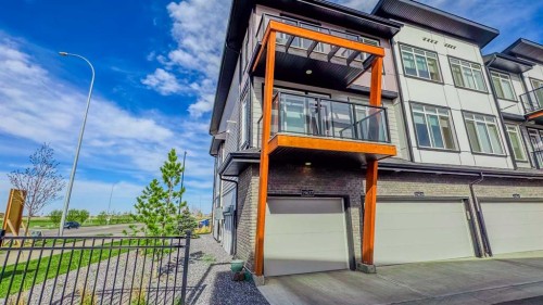19637 48 Street Se, Calgary, AB - Outdoor