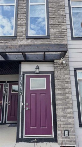 19637 48 Street Se, Calgary, AB - Outdoor