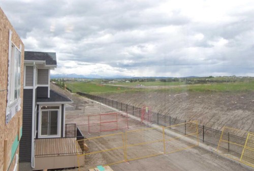 155 Sundown Crescent, Cochrane, AB 