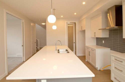 155 Sundown Crescent, Cochrane, AB 