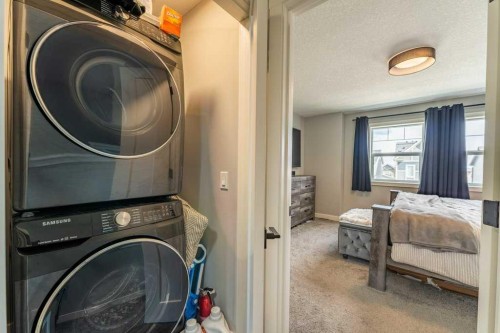 110 Hillcrest Close Sw, Airdrie, AB - Indoor Photo Showing Laundry Room