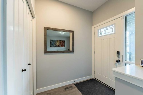 110 Hillcrest Close Sw, Airdrie, AB - Indoor Photo Showing Other Room