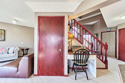 132 Somercrest Close Sw, Calgary, AB - Indoor Photo Showing Other Room