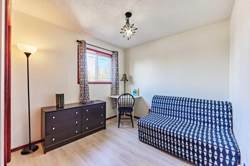 132 Somercrest Close Sw, Calgary, AB - Indoor Photo Showing Bedroom