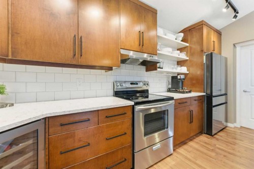 39 Evercreek Bluffs Road Sw, Calgary, AB - Indoor Photo Showing Kitchen