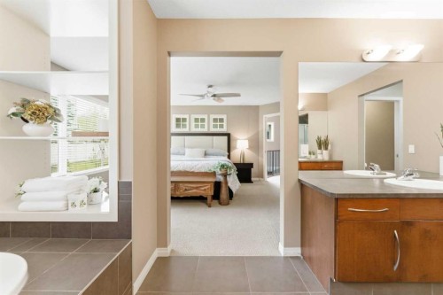 39 Evercreek Bluffs Road Sw, Calgary, AB - Indoor Photo Showing Bathroom