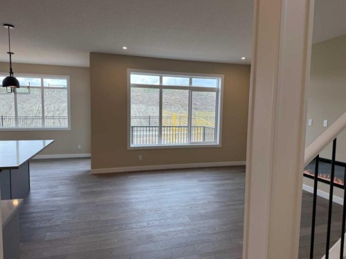 147 Sundown Crescent, Cochrane, AB 