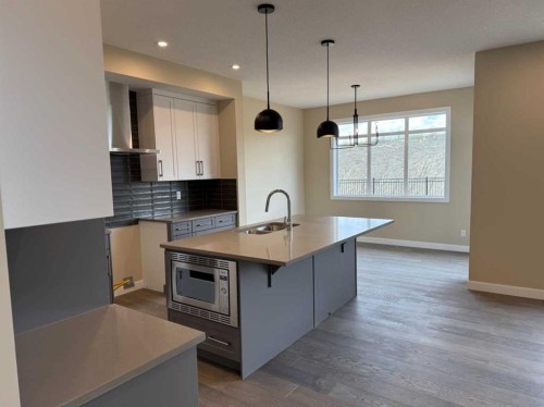 147 Sundown Crescent, Cochrane, AB 