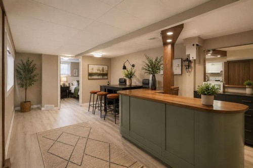 2812 24 Street Nw, Calgary, AB - Indoor