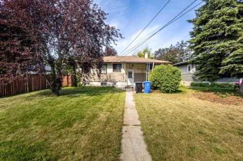 2812 24 Street Nw, Calgary, AB - Outdoor