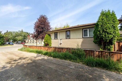 2812 24 Street Nw, Calgary, AB - Outdoor