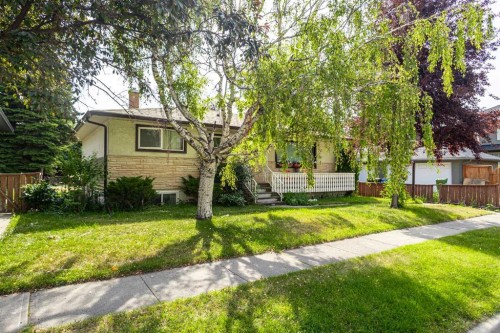 2812 24 Street Nw, Calgary, AB - Outdoor