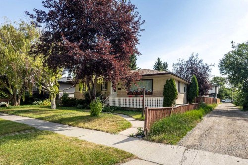 2812 24 Street Nw, Calgary, AB - Outdoor