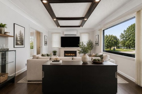 2812 24 Street Nw, Calgary, AB - Indoor With Fireplace
