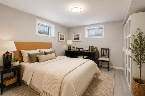 2816 24 Street Nw, Calgary, AB - Indoor Photo Showing Bedroom