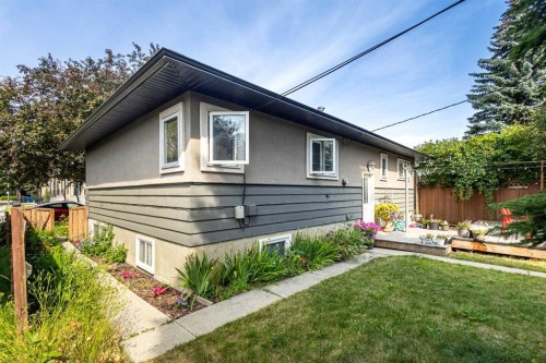 2816 24 Street Nw, Calgary, AB - Outdoor